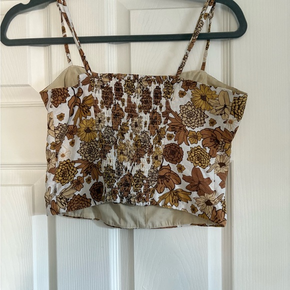 (4) Trendy Tops - Picture 7 of 10